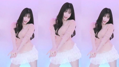 Découvrez la performance érotique sensationnelle de Hayoon48 en 2024 - Ne la manquez pas!