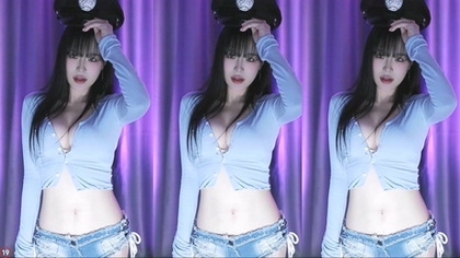 Plongez dans l'univers sensuel de la vidéo érotique navi04