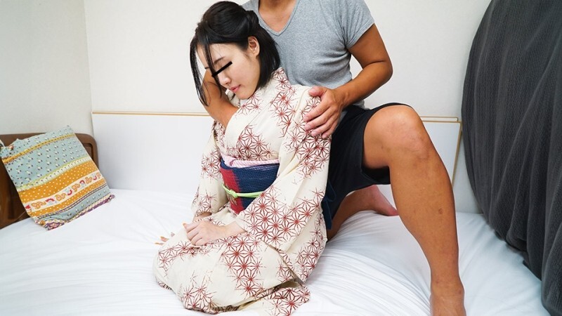 L'entraînement érotique de la femme mariée Nadeshiko : Une épouse dépravée qui vous fera succomber