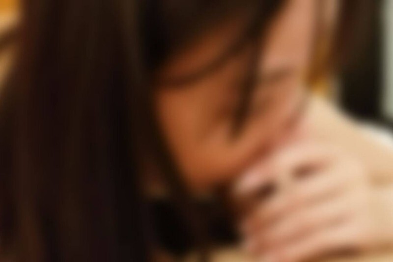 Découvrez notre vidéo : Jouer avec le corps séduisant d'une femme mariée mince et éjaculation interne captivante