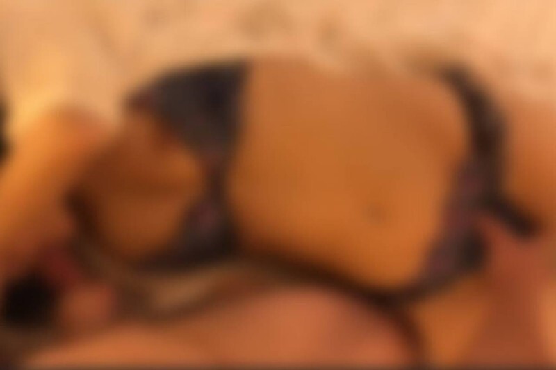 Femme adultère sans scrupules : Creampie POV - Une expérience interdite