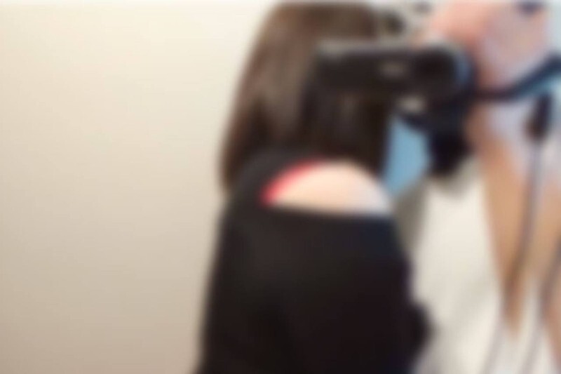 Regardez cette femme mature française rembourser sa dette de manière très particulière ?