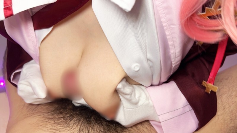 Découvrez Hoshikawa en uniforme : Un délice de G-cup qui mettra vos sens en émoi