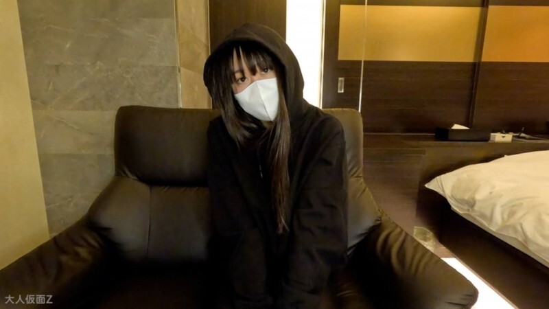 Hazuki (18) dans sa toute première vidéo amatrice : Regardez dès maintenant