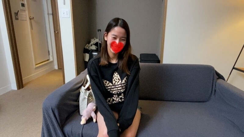 Découvrez cette jeune femme mariée masochiste de 19 ans qui adore les fellations
