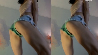 Regardez la vidéo porno la plus populaire de 2023